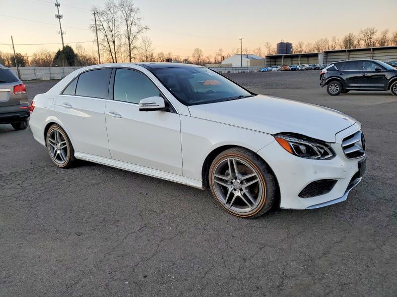 Photo 4 from auction – 2016 MERCEDES-BENZ E 400 with VIN WDDHF6FB2GB191843