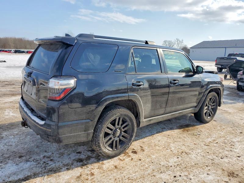 Photo 3 from auction – 2019 TOYOTA 4RUNNER SR with VIN JTEBU5JR4K5637580