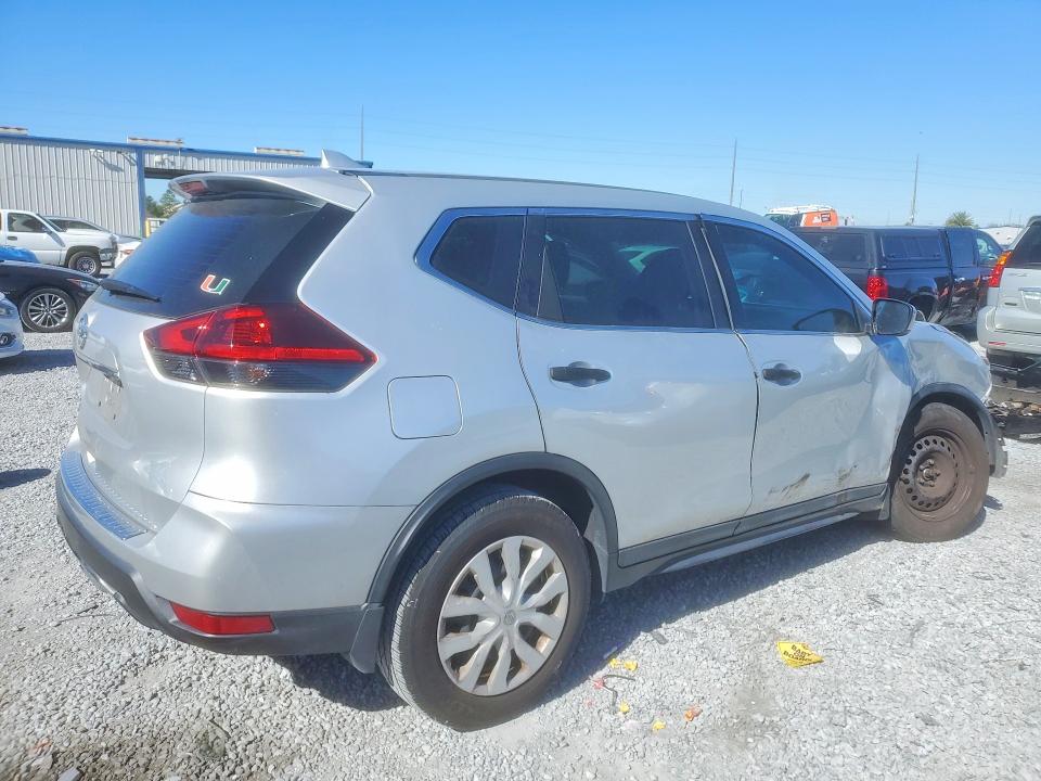 Photo 3 from auction – 2018 NISSAN ROGUE with VIN 5N1AT2MT2JC733920
