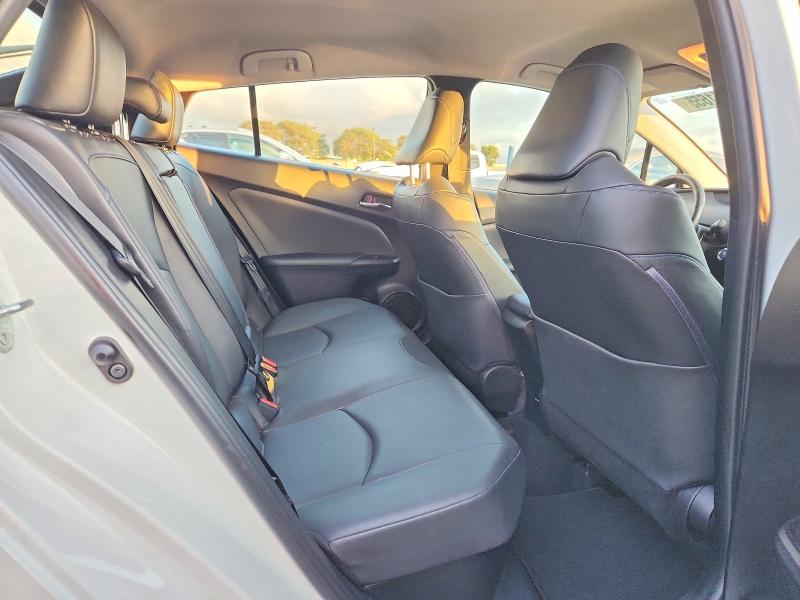 Photo 10 from auction – 2018 TOYOTA PRIUS with VIN JTDKARFUXJ3551007