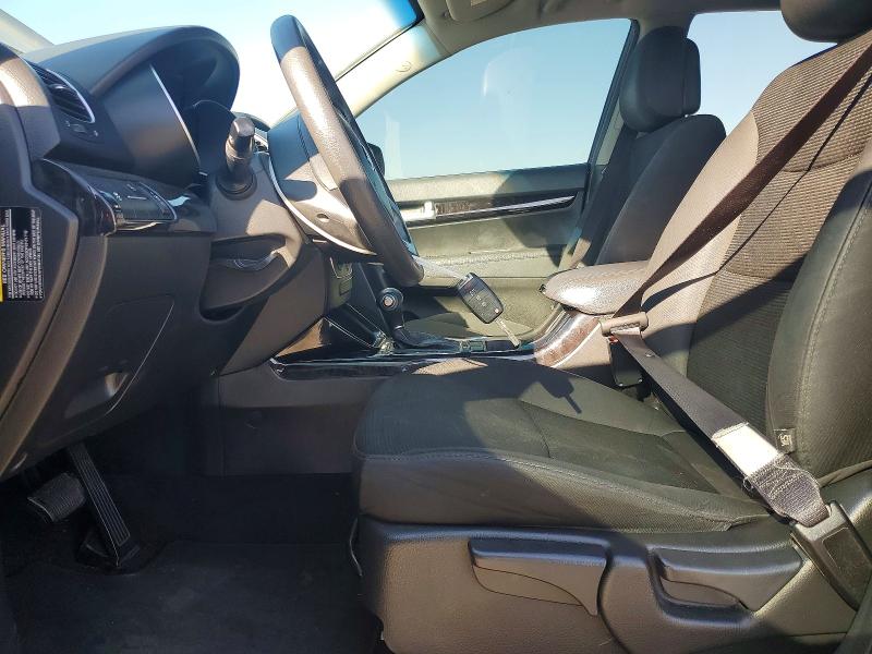 Zdjęcie 7 z aukcji – 2015 KIA SORENTO LX z VIN 5XYKTDA74FG648995