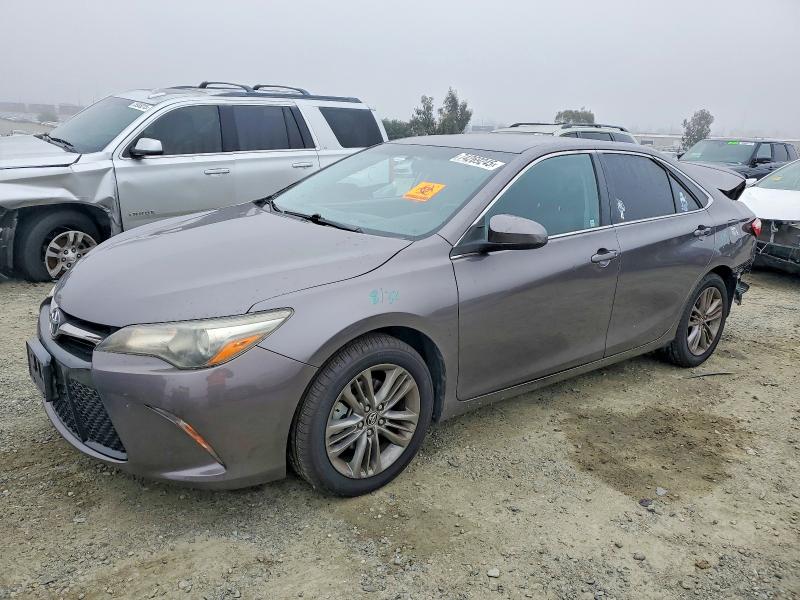 TOYOTA CAMRY 2016 مع رقم تعريف المركبة 4T1BF1FK7GU170649 - صورة من المزاد