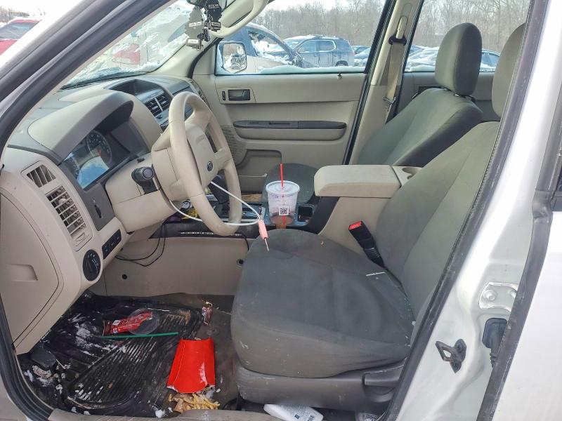 Photo 7 from auction – 2011 FORD ESCAPE XLS with VIN 1FMCU9C77BKC30894