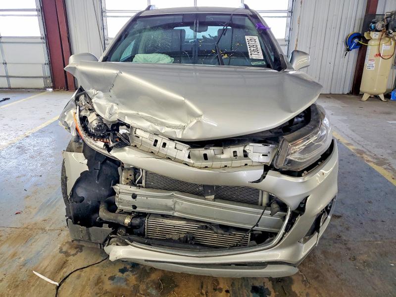 Photo 5 from auction – 2020 CHEVROLET TRAX with VIN KL7CJLSB3LB010084