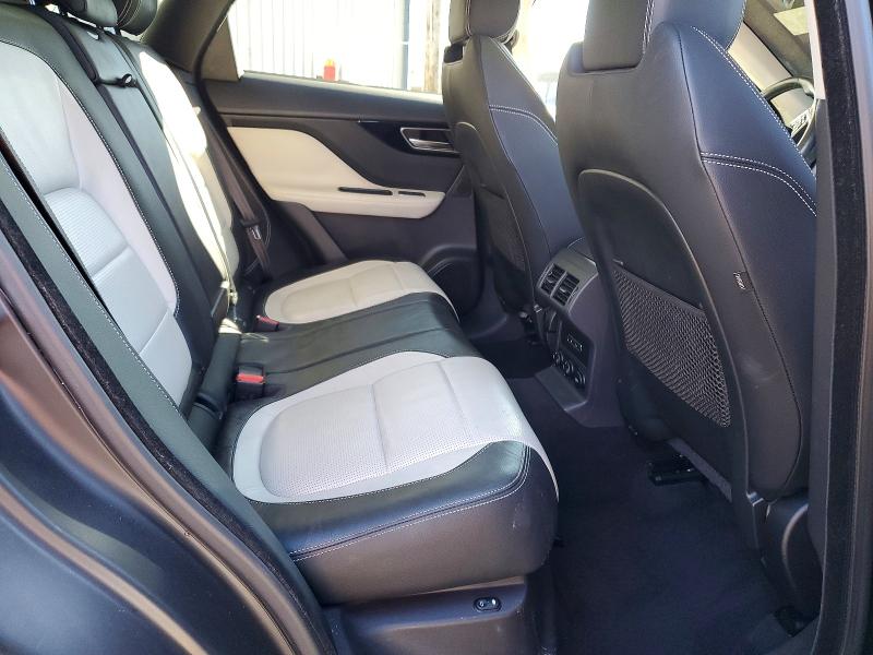 Photo 11 from auction – 2017 JAGUAR F-PACE R - with VIN SADCL2BV9HA058207