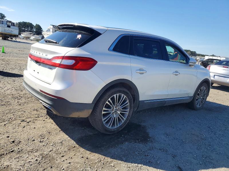 Photo 3 from auction – 2016 LINCOLN MKX RESERV with VIN 2LMTJ8LR7GBL57719