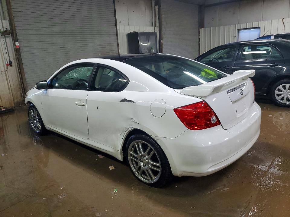 Photo 2 from auction – 2007 TOYOTA SCION TC with VIN JTKDE177370194117