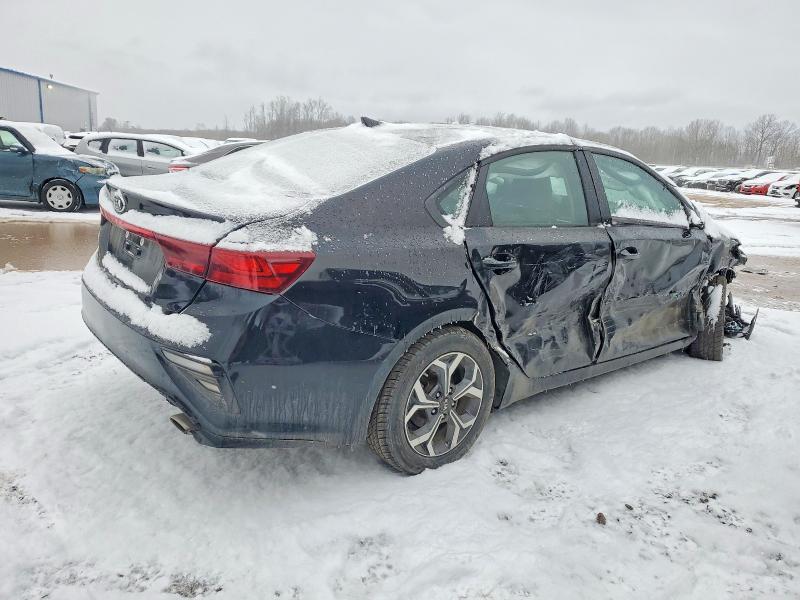 Photo 3 from auction – 2021 KIA FORTE FE with VIN 3KPF24AD2ME409451