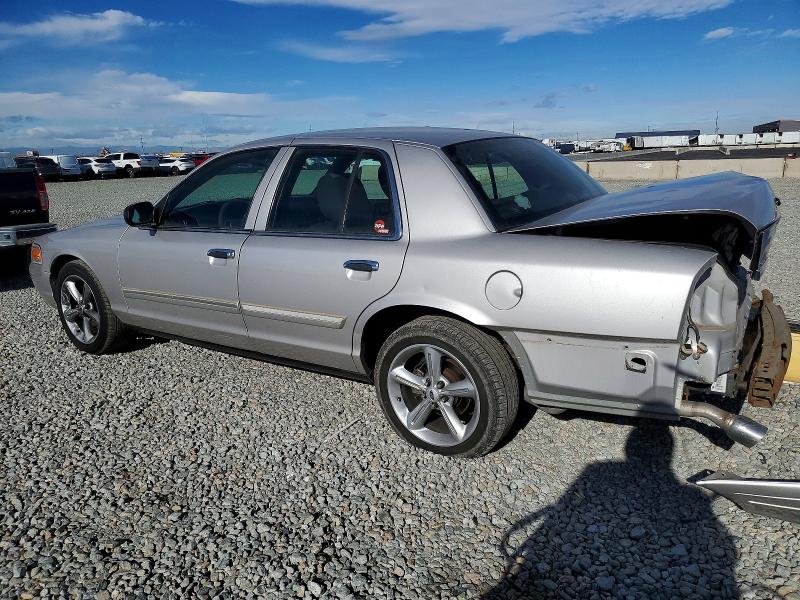 Photo 2 from auction – 2011 FORD CROWN VICT with VIN 2FABP7BV0BX171783