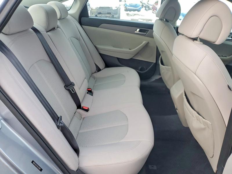 Photo 10 from auction – 2016 HYUNDAI SONATA SE with VIN 5NPE24AF3GH310831