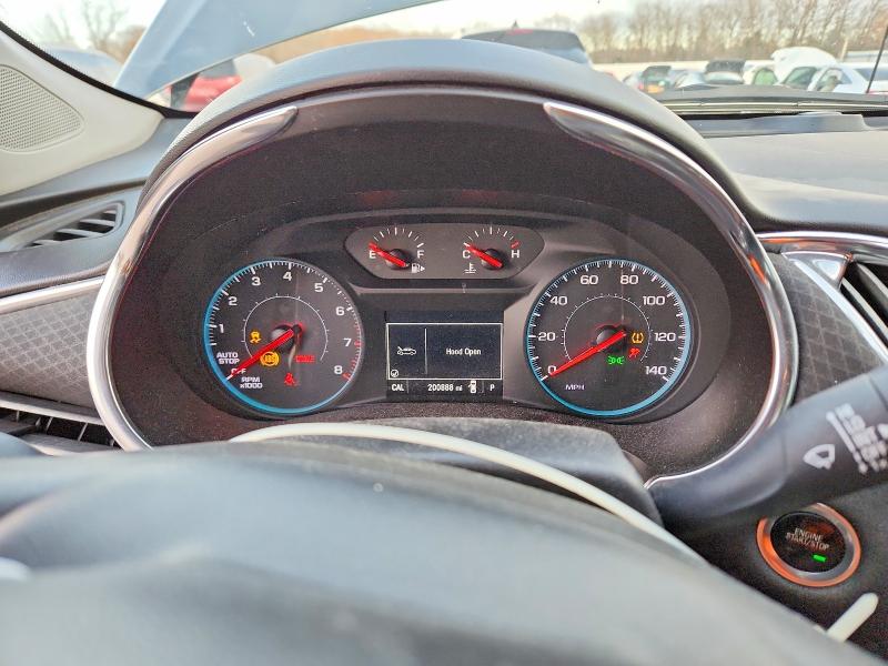 Photo 9 from auction – 2018 CHEVROLET MALIBU with VIN 1G1ZD5ST0JF210797