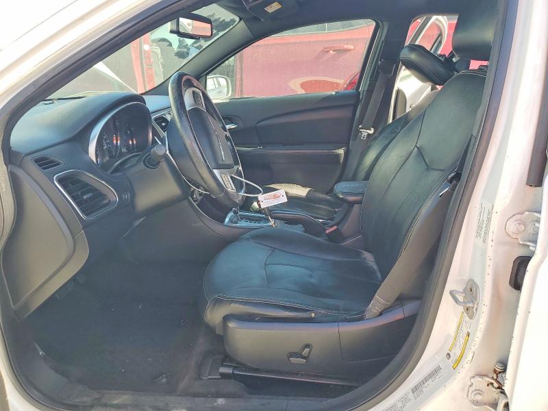 Photo 7 from auction – 2013 CHRYSLER 200 LIMITE with VIN 1C3CCBCG8DN528410