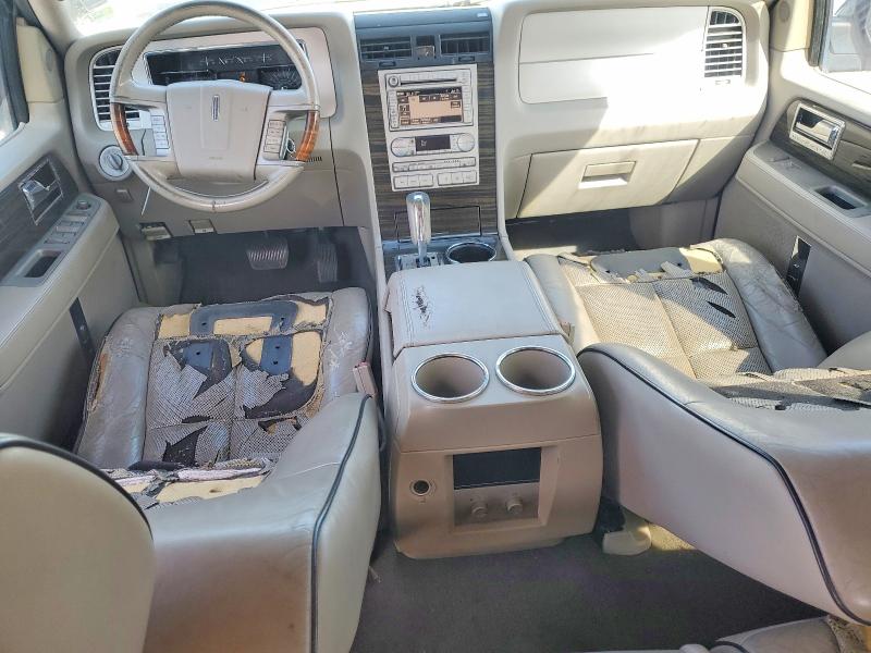 Photo 8 from auction – 2008 LINCOLN NAVIGATOR with VIN 5LMFU27538LJ01760