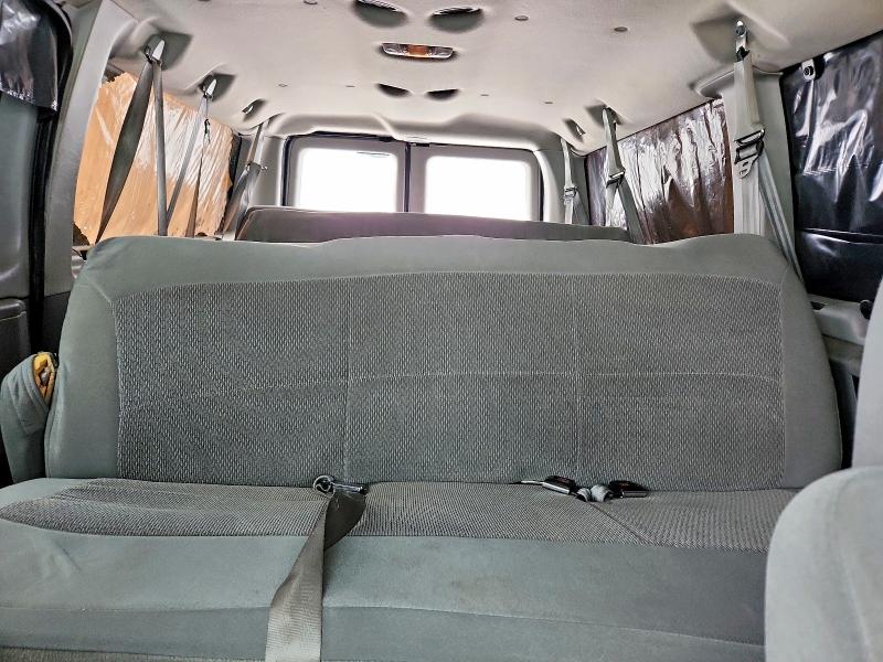 Photo 10 from auction – 2006 FORD ECONOLINE WAGON E-35 with VIN 1FBNE31L06DA19901
