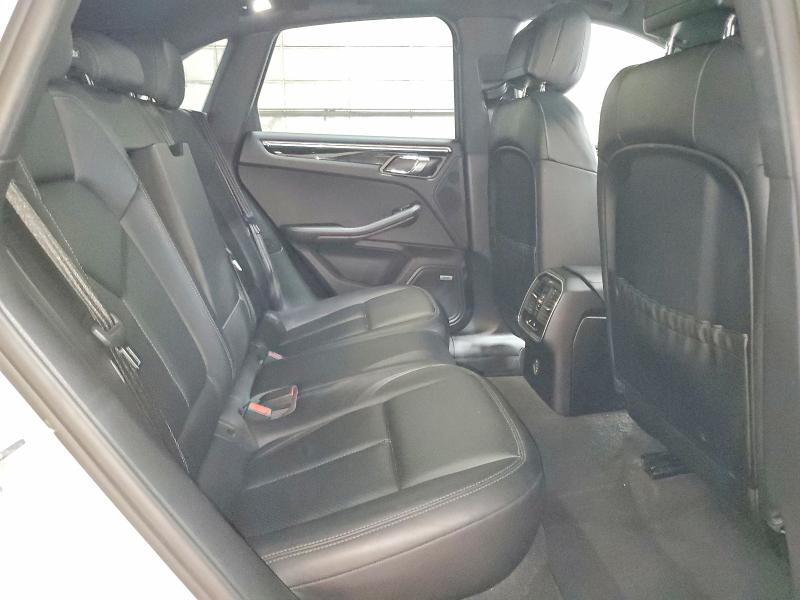 Photo 11 from auction – 2017 PORSCHE MACAN S with VIN WP1AB2A57HLB20715