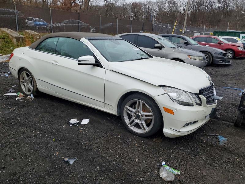 Photo 4 from auction – 2011 MERCEDES-BENZ E with VIN WDDKK5GFXBF056480