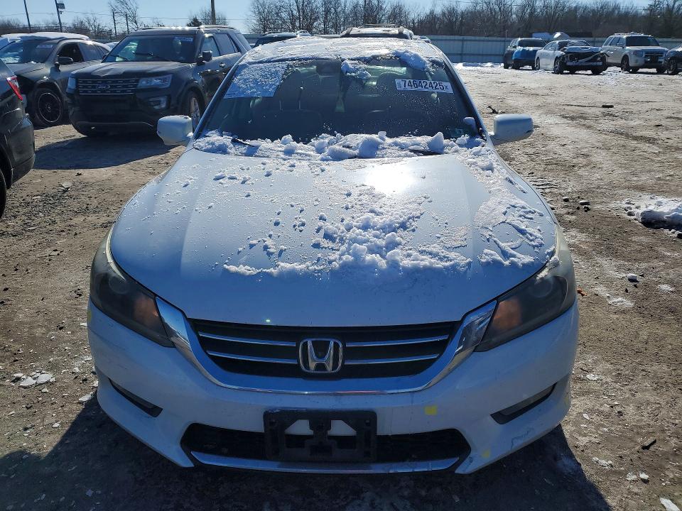 Photo 5 from auction – 2014 HONDA ACCORD with VIN 1HGCR2F88EA062311