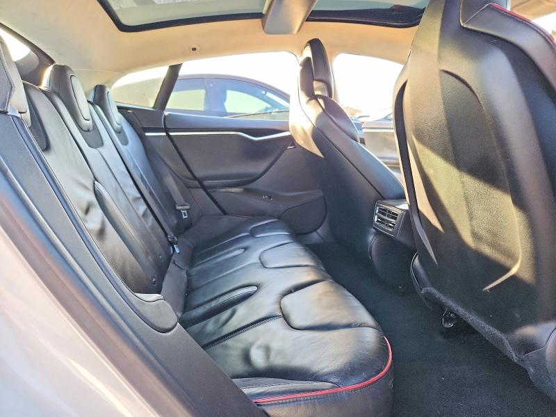 Photo 10 from auction – 2013 TESLA MODEL S with VIN 5YJSA1DP6DFP05346
