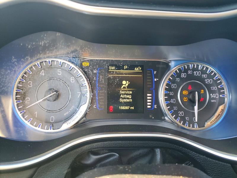 Photo 9 from auction – 2016 CHRYSLER 200 LIMITE with VIN 1C3CCCAB1GN169256