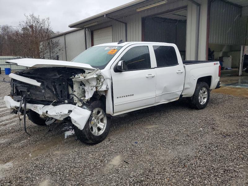 CHEVROLET SILVERADO 2017 with VIN 3GCUKRECXHG135786 - Photo from auction