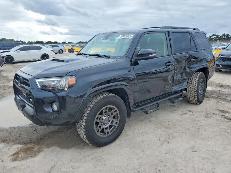 TOYOTA 4RUNNER SR 2020 with VIN JTEBU5JR6L5822313 - Photo from auction