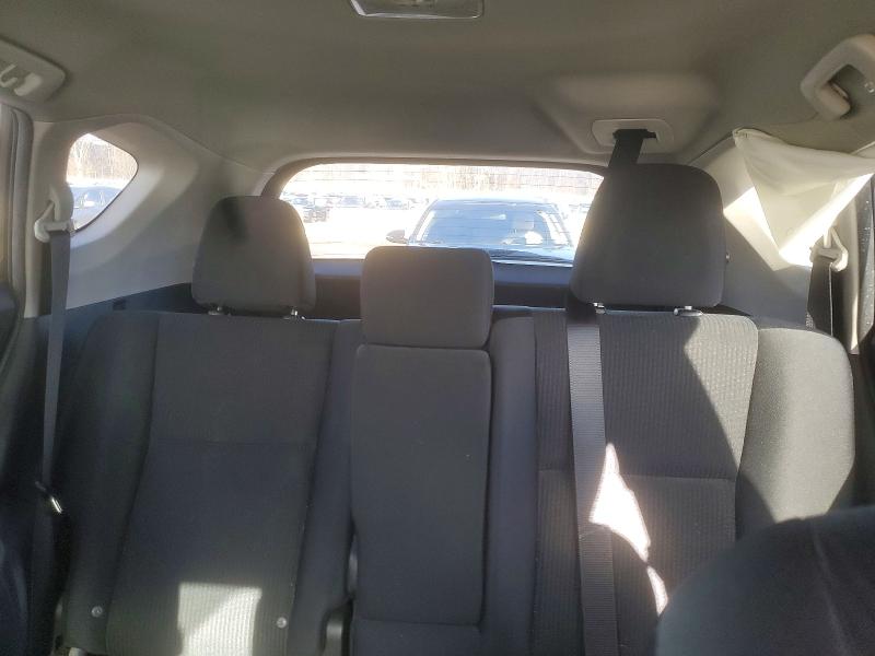 Photo 10 from auction – 2017 TOYOTA RAV4 with VIN 2T3BFREV4HW602729