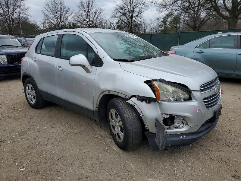 Photo 4 from auction – 2015 CHEVROLET TRAX LS with VIN 3GNCJKSB0FL244884