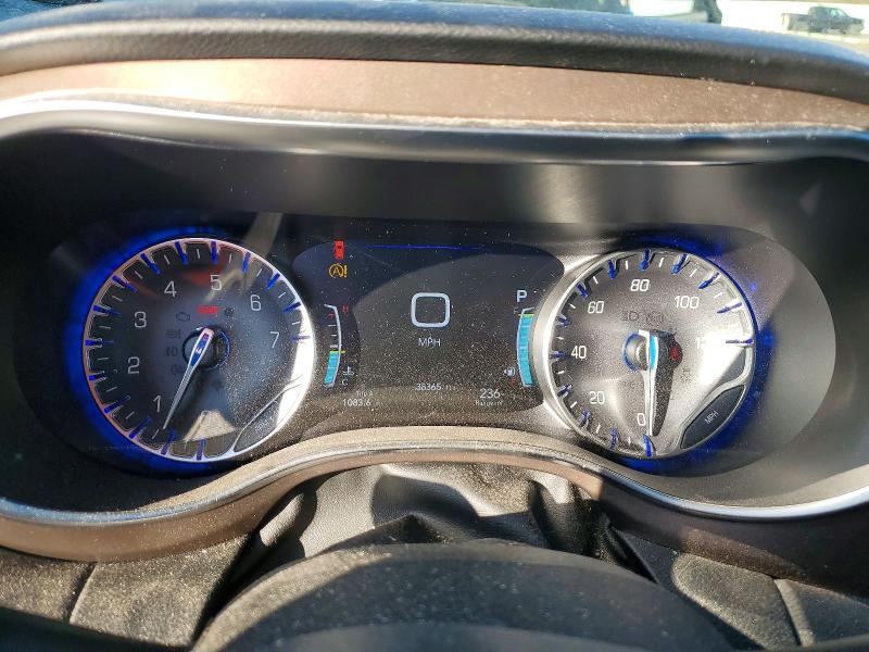 Photo 9 from auction – 2017 CHRYSLER PACIFICA T with VIN 2C4RC1EG2HR827333