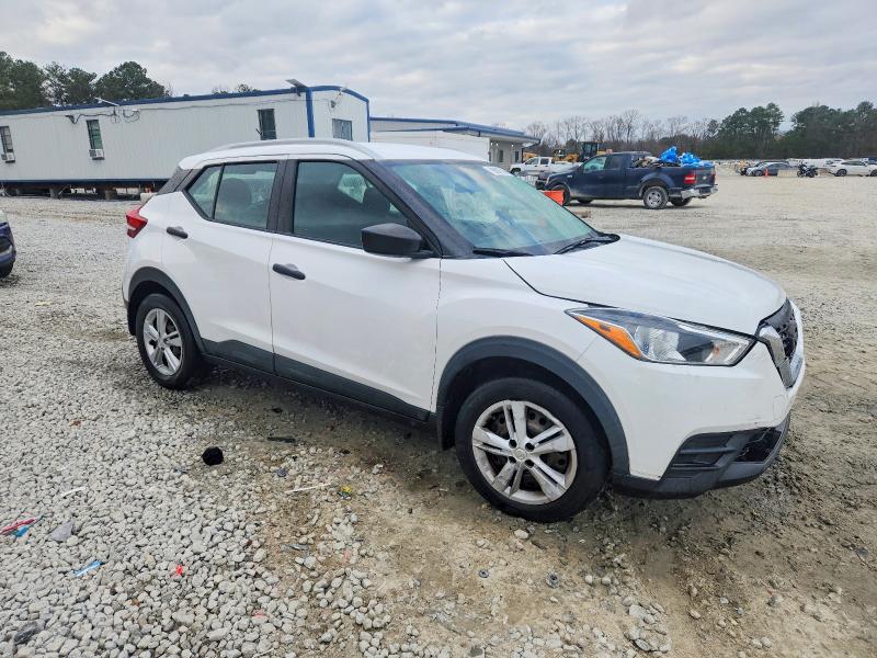 Photo 4 from auction – 2019 NISSAN KICKS with VIN 3N1CP5CU6KL520863