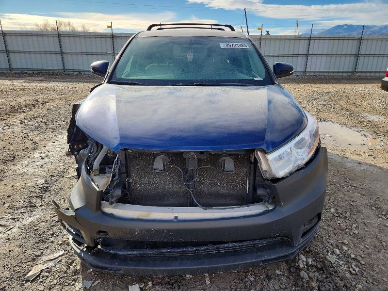 Photo 5 from auction – 2016 TOYOTA HIGHLANDER with VIN 5TDBKRFH7GS342458