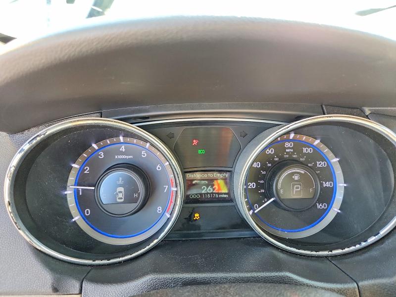 Photo 9 from auction – 2014 HYUNDAI SONATA GLS with VIN 5NPEB4AC3EH848481