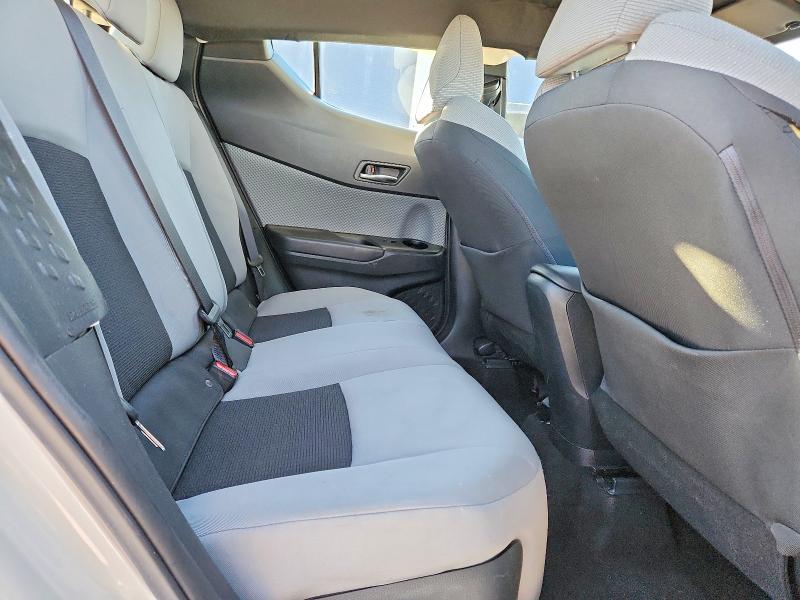 Photo 10 from auction – 2019 TOYOTA C-HR XLE with VIN NMTKHMBX0KR095046
