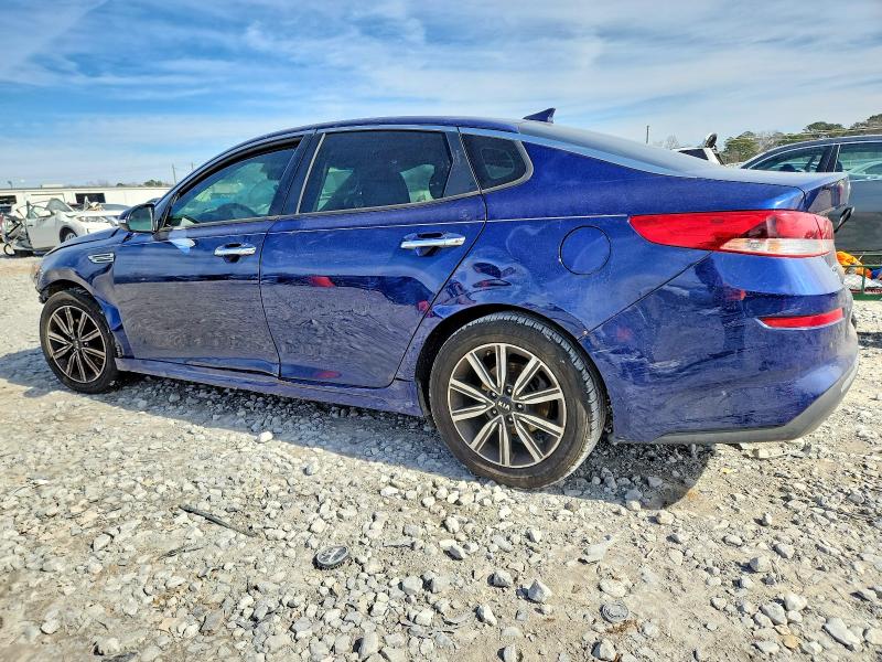 Photo 2 from auction – 2019 KIA OPTIMA with VIN 5XXGT4L32KG360679