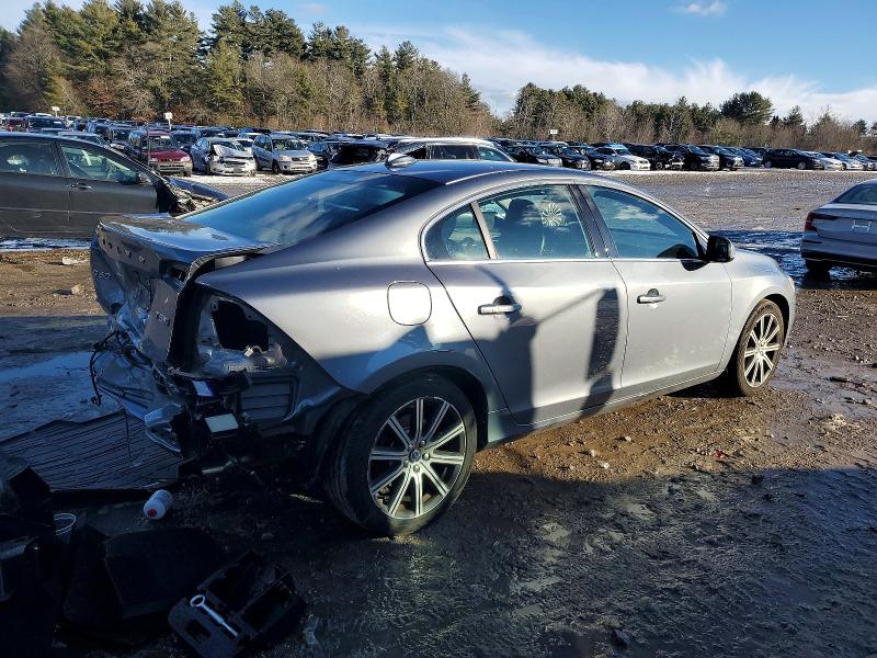 Photo 3 from auction – 2018 VOLVO S60 INSCRI with VIN LYV402TK4JB173079