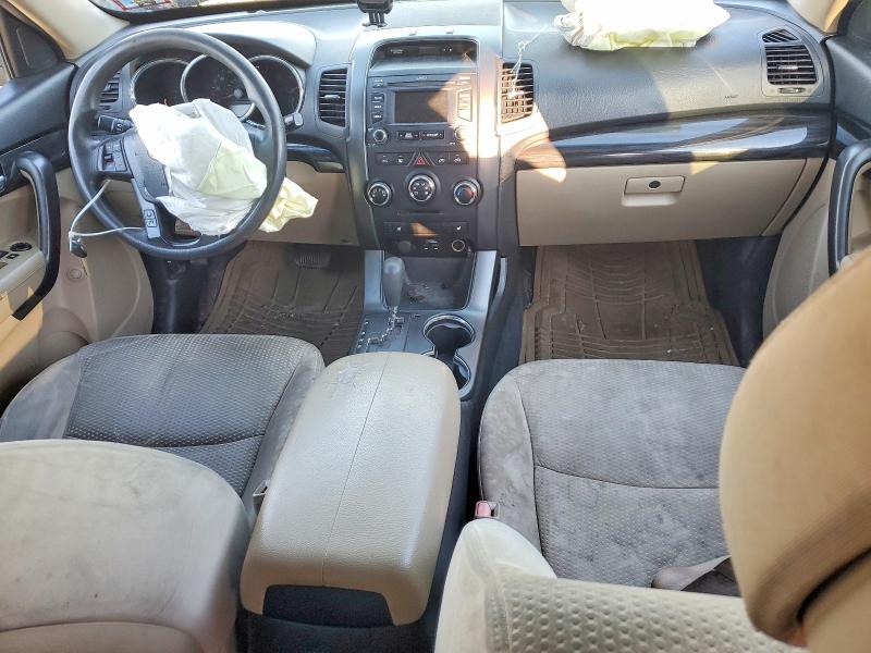 Photo 8 from auction – 2013 KIA SORENTO LX with VIN 5XYKT4A69DG334831