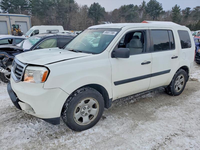 HONDA PILOT LX 2015 con VIN 5FNYF4H24FB014458 - Foto de la subasta
