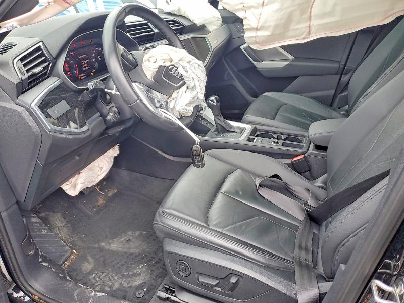 Photo 7 from auction – 2020 AUDI Q3 PREMIUM with VIN WA1DECF32L1105556
