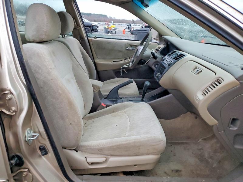 Photo 7 from auction – 2001 HONDA ACCORD LX with VIN 1HGCG56451A018880