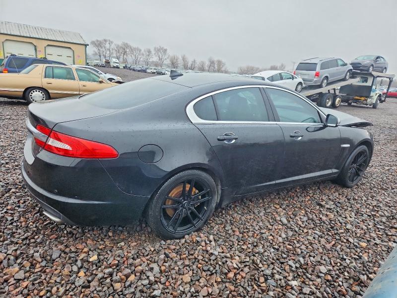 Photo 3 from auction – 2014 JAGUAR XF with VIN SAJWJ0EF4E8U14283