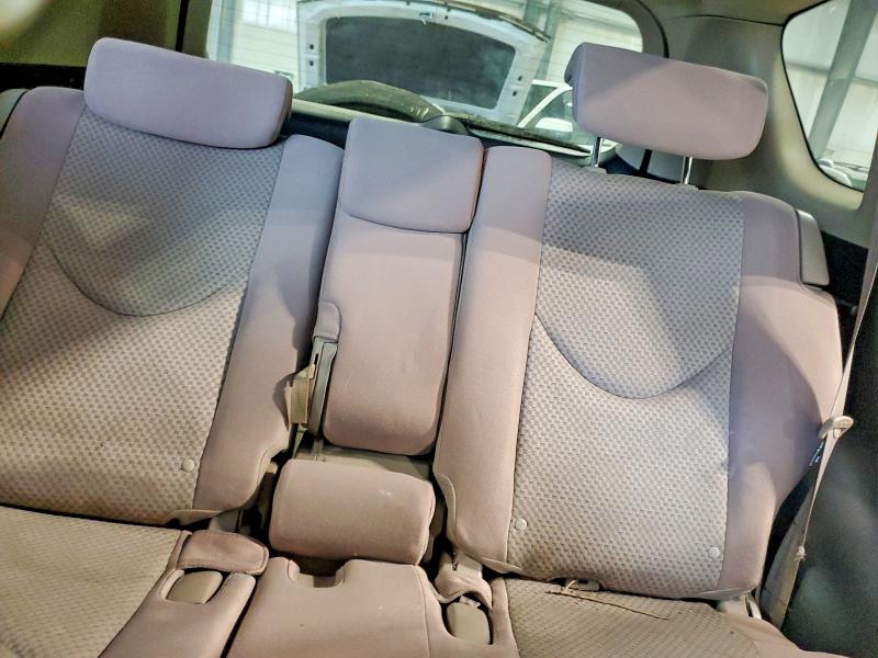 Photo 10 from auction – 2006 TOYOTA RAV4 with VIN JTMZD33V866015453