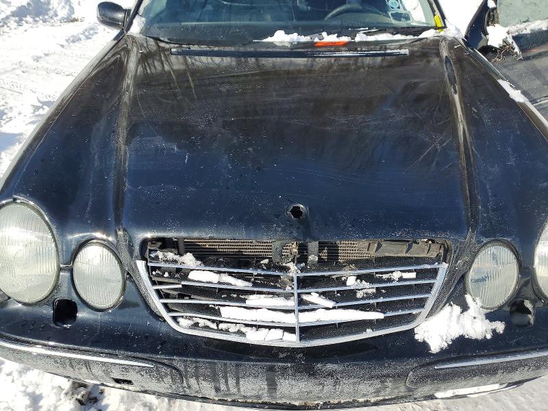 Photo 11 from auction – 2000 MERCEDES-BENZ E 320 with VIN WDBJF65J6YB082791