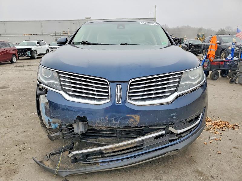 Photo 5 from auction – 2017 LINCOLN MKX RESERV with VIN 2LMPJ8LR1HBL34830