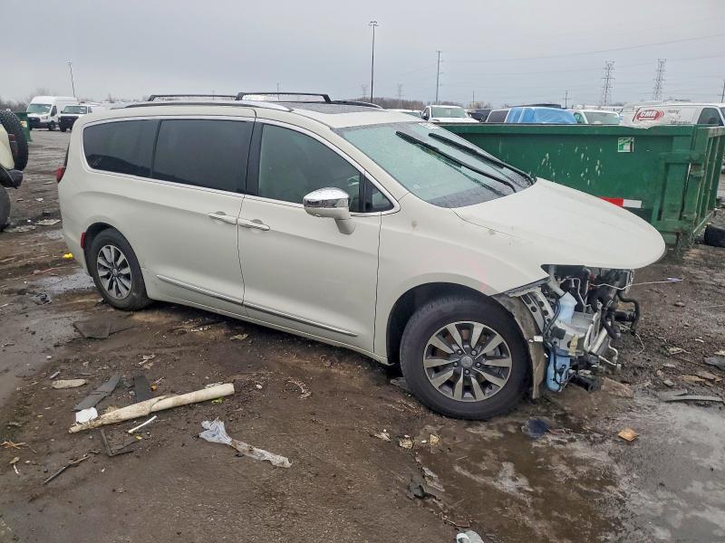 Photo 4 from auction – 2020 CHRYSLER PACIFICA with VIN 2C4RC1N7XLR267361