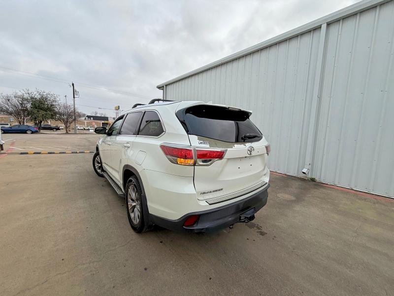 Photo 3 from auction – 2015 TOYOTA HIGHLANDER with VIN 5TDKKRFH7FS061629