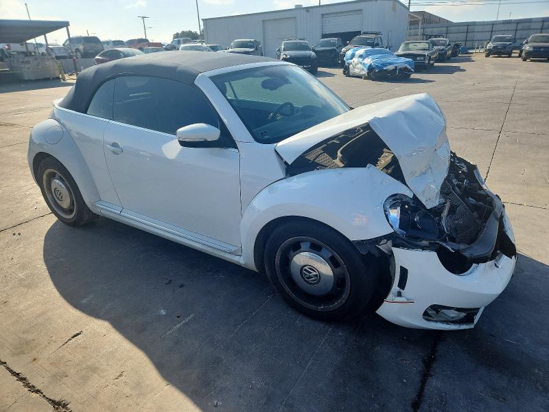 Photo 4 from auction – 2016 VOLKSWAGEN BEETLE with VIN 3VW517AT4GM817352