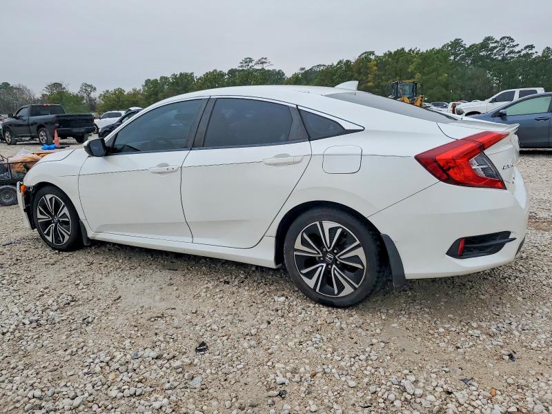Photo 2 from auction – 2016 HONDA CIVIC with VIN 19XFC1F32GE010670