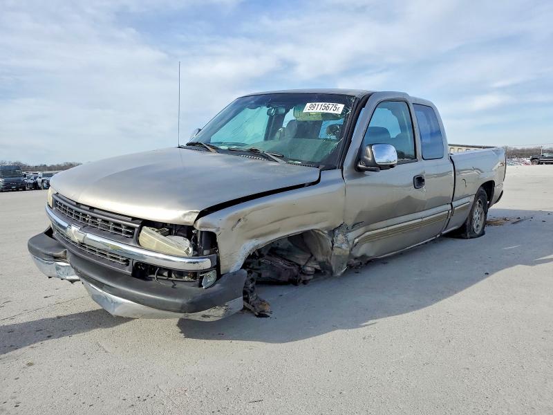 CHEVROLET SILVERADO 2002 with VIN 2GCEC19T221183621 - Photo from auction