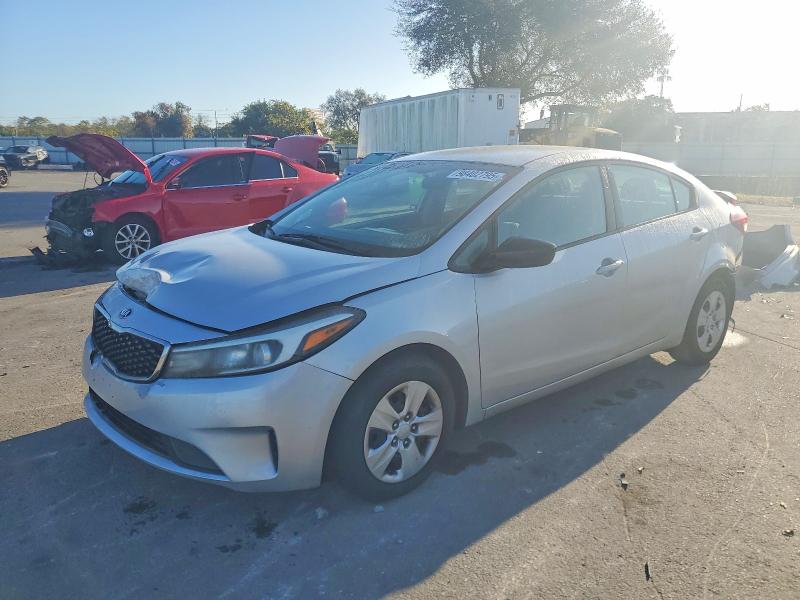 KIA FORTE 2017 with VIN 3KPFK4A77HE057144 - Photo from auction