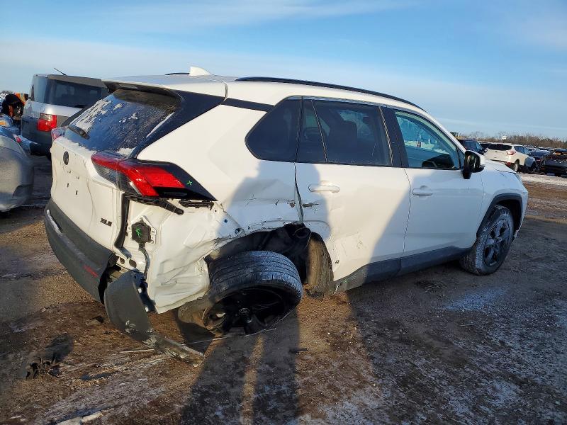 Photo 3 from auction – 2023 TOYOTA RAV4 XLE with VIN 2T3W1RFVXPC233101