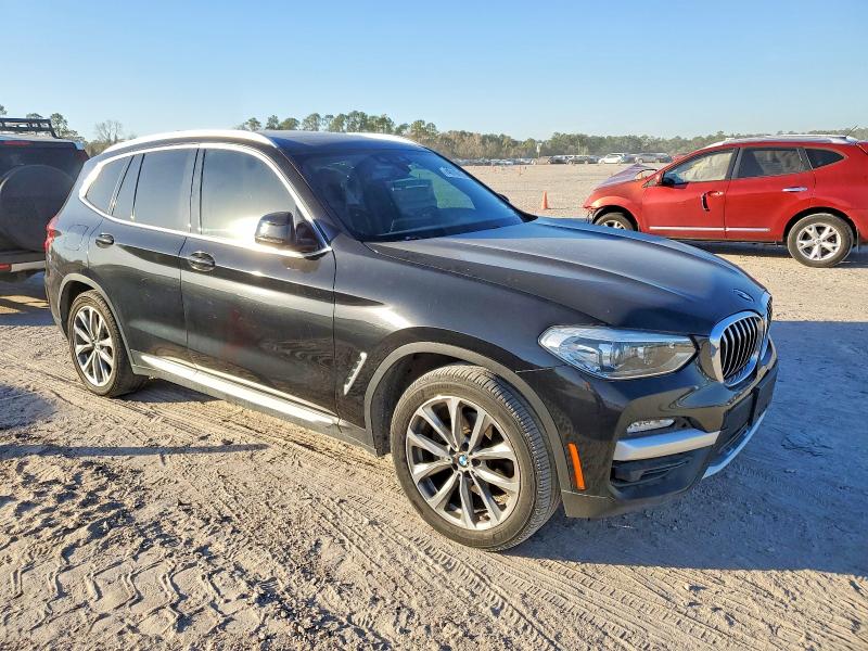 Photo 4 from auction – 2019 BMW X3 SDRIVE3 with VIN 5UXTR7C55KLF27991